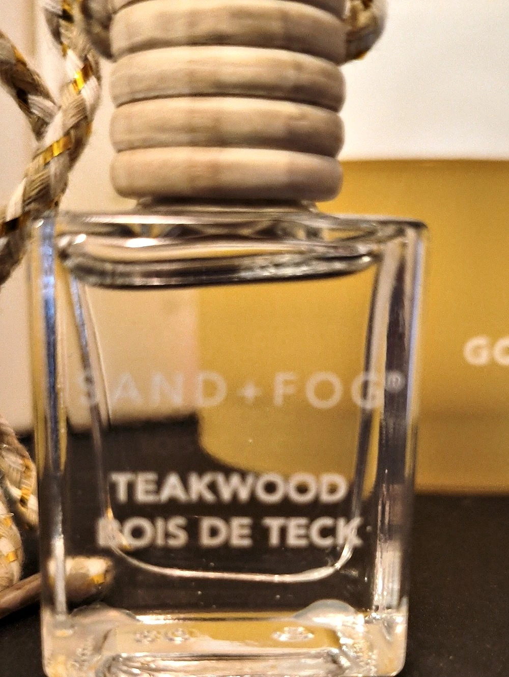 SAND + FOG Teakwood Hanging Car Diffuser Hanging Fragrance Diffuser